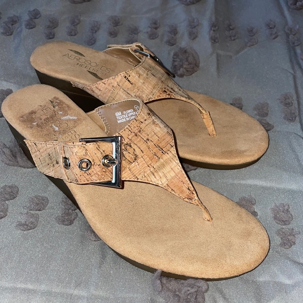New AEROSOLES Heelrest shoes